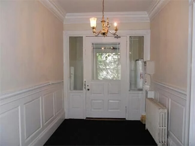 Building Photo - 31 Bay State Rd Rental