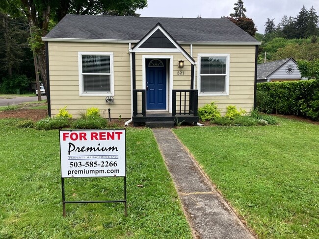 Building Photo - Updated Two Bedroom Home with Large Yard in West Salem