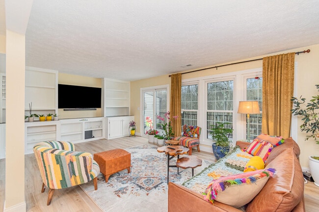 Photo - 1632 Shady Cove Ln