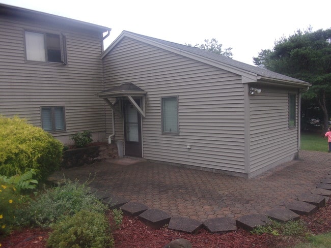 Entrance and Patio - 239 Thistle Ln Unit 239 Thisle Lane Rental