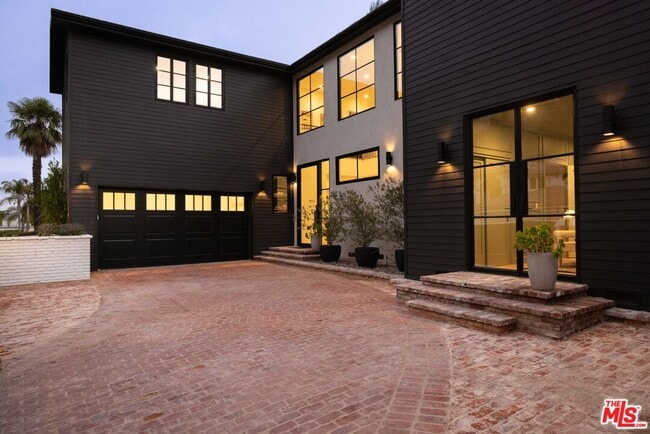 Photo - 1937 N Beverly Dr