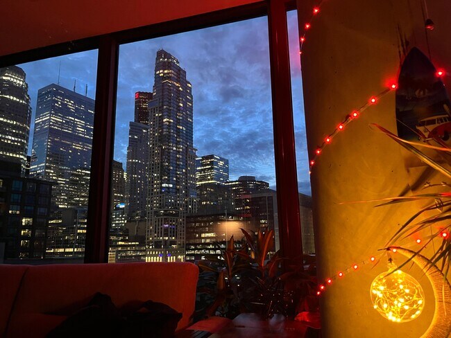 Photo - 2A Church St Unit 910