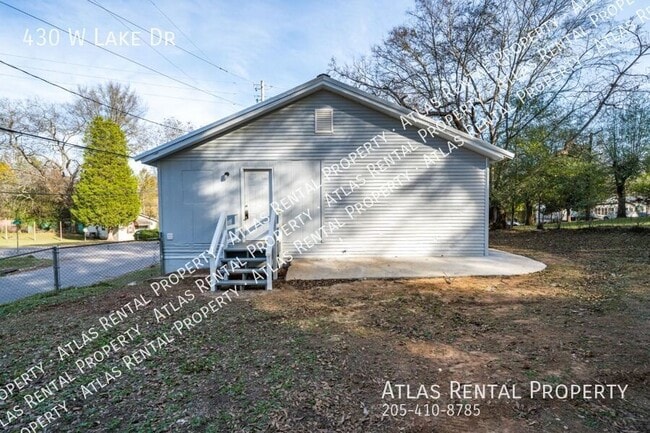 Photo - 430 W Lake Dr