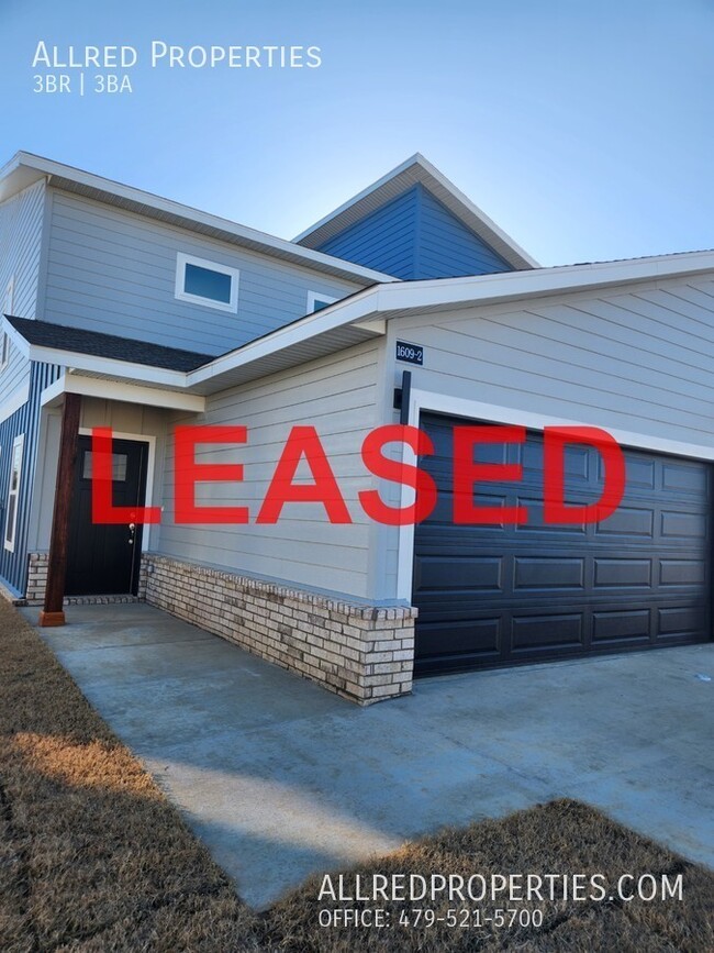 NEW DUPLEX IN SW BENTONVILLE!! - NEW DUPLEX IN SW BENTONVILLE!! Townhome