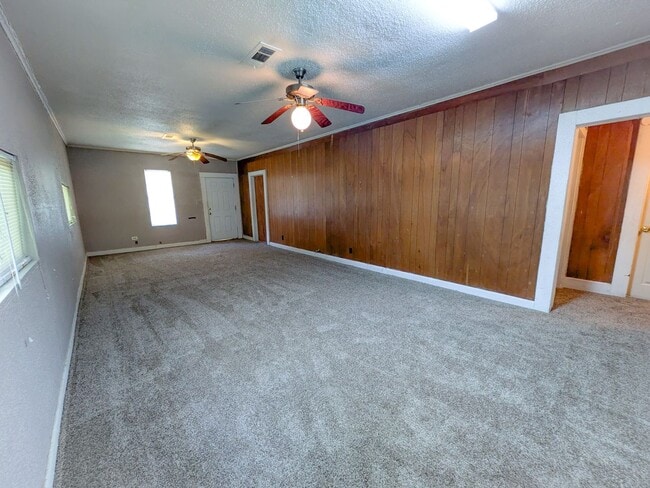 Photo - 2701 Thomas Blvd