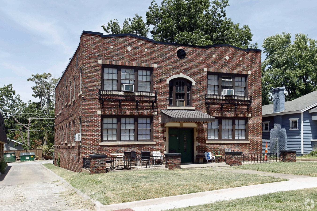 Photo - Jefferson Park 8-Plex Apartments