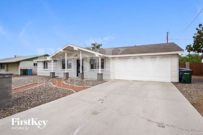 Photo - 3460 E Presidio Rd House