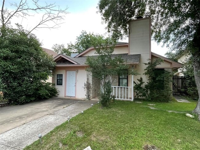 Building Photo - 16821 Whitebrush Loop