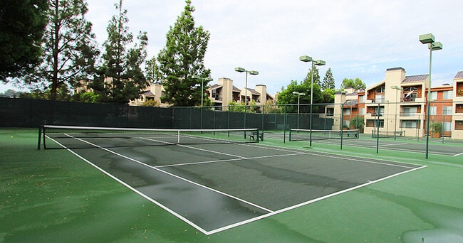 Canchas de tenis - 5515 Canoga Ave Unidad 225