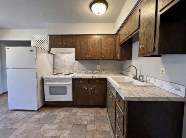 Photo - 993 Oriole Dr