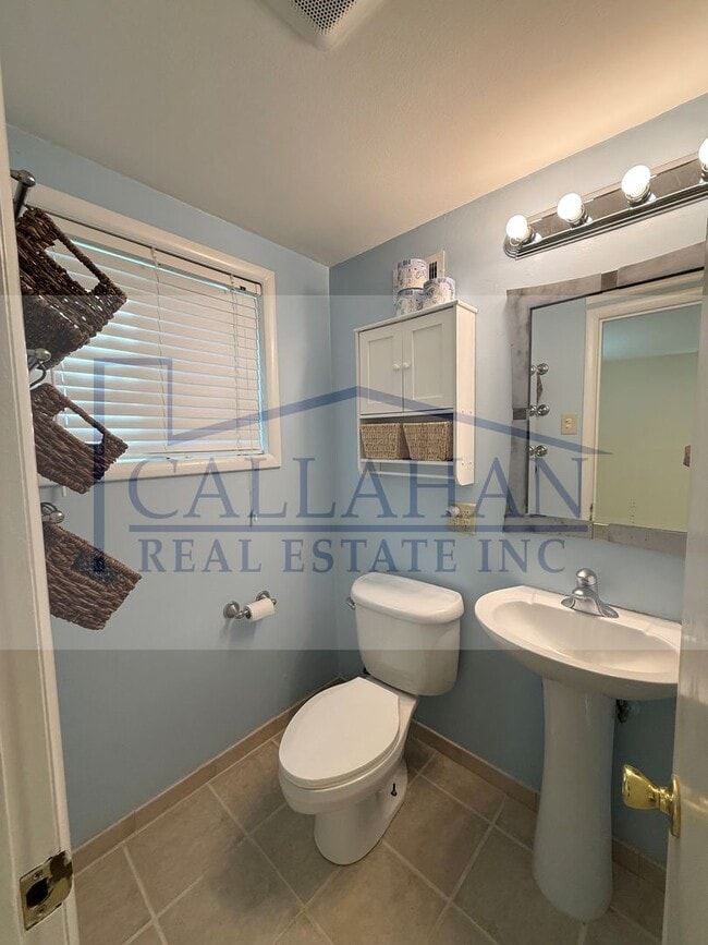 Photo - Lakewood 3 bedroom Home