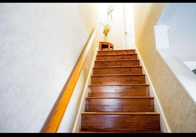 Photo - 3945 Oak St Unidad 1