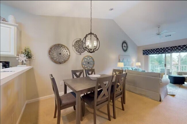 Photo - 616 River Oaks Dr