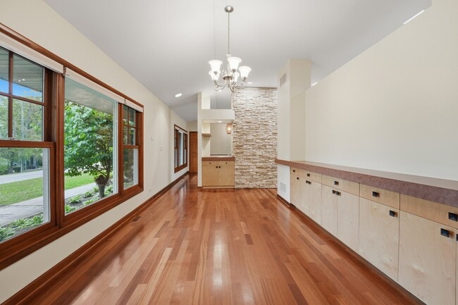 Photo - 29 Brookdale Ln