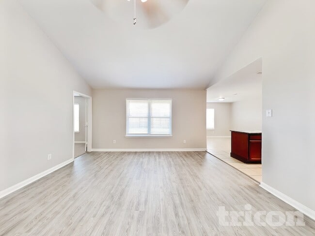 Photo - 329 Shoshone Ridge Dr