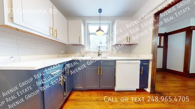 Photo - 93 Chippewa Rd