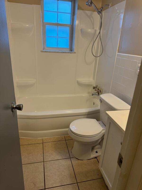 Photo - 2826 S Pennsylvania St Unit Apt B17