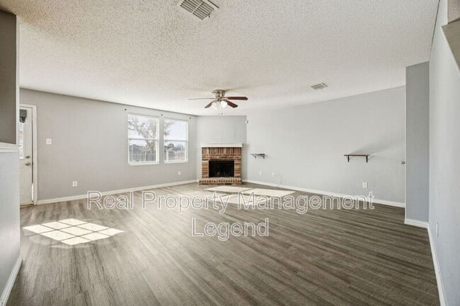 Photo - 2900 Sheridan Ln