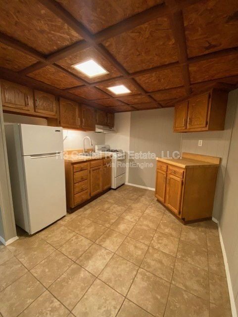 Photo - 117 N Shamrock St Unit 9