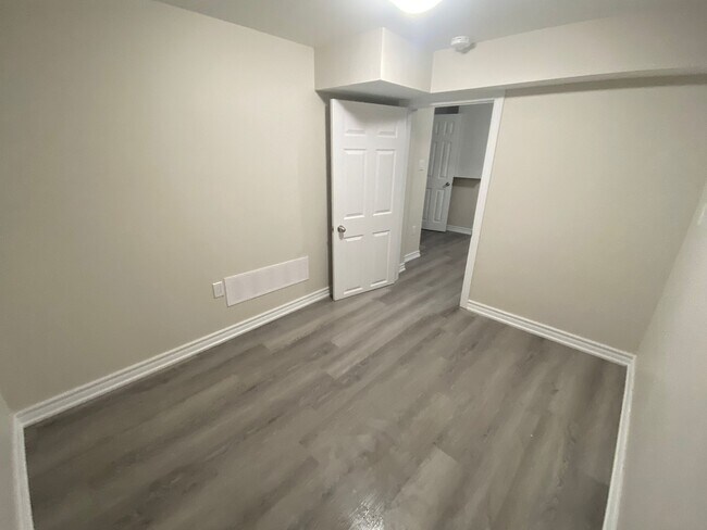 Photo - 35 Amberley Dr Unit 4 (2 Bedroom Basement)