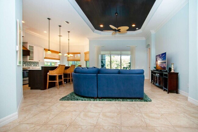 Photo - 4940 Tobermory Way