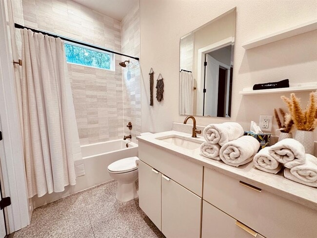 Photo - 4706 Sylvandale Dr