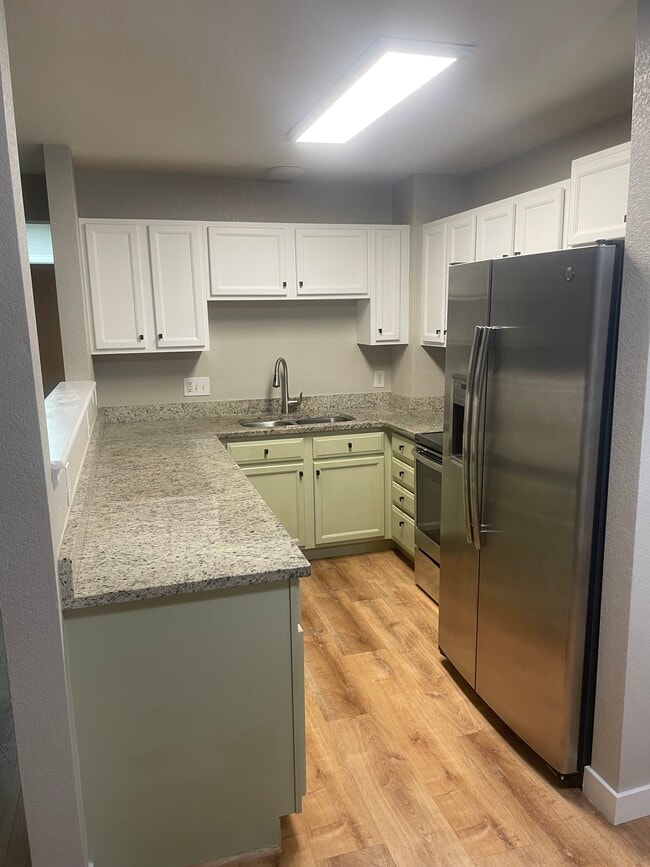 Building Photo - 3228 W Girard Ave Unit A