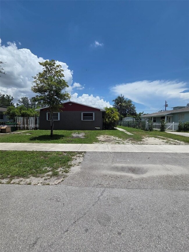 Photo - 6185 SW 43rd St Apartment Unit 6185