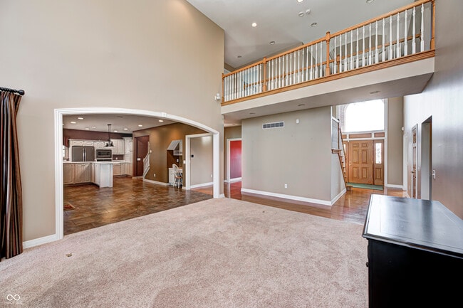 Photo - 2009 W 250 N