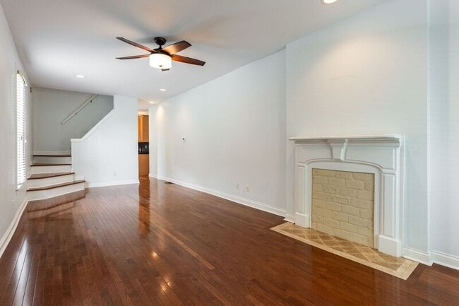 Photo - 794 Hamlet St