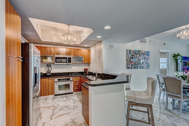 Photo - 2640 Lake Shore Dr Unit 2014