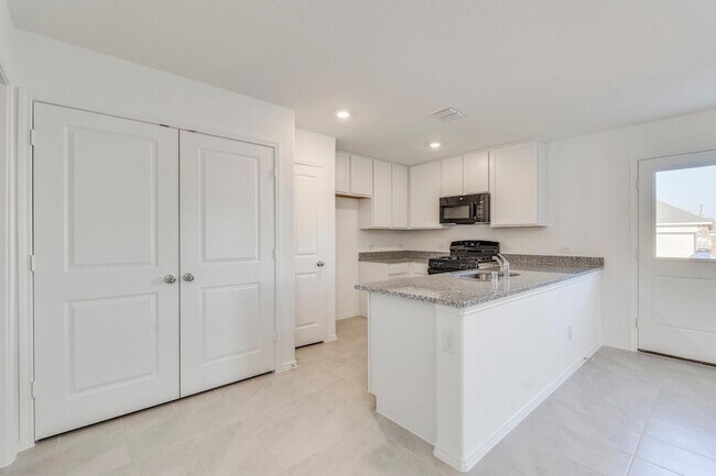 Photo - 3605 Flicker Ln