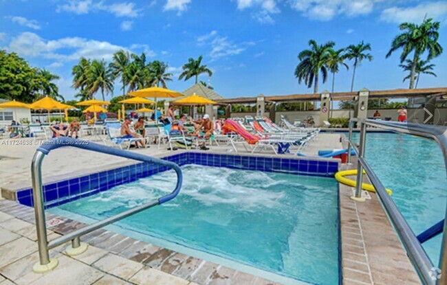 Building Photo - 1603 Abaco Dr Unit F3 Rental