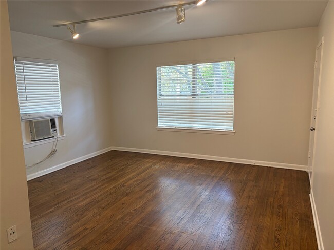 Photo - 2414 Richton St Unidad 4