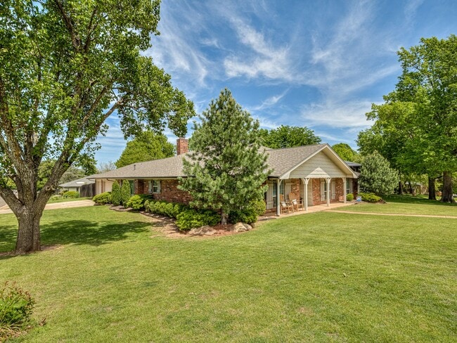 Photo - 801 Rock Hollow Rd