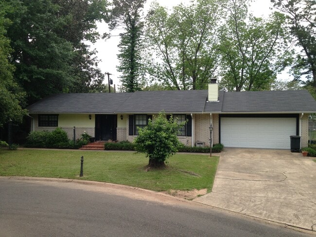 Photo - 5808 Hiawatha Dr