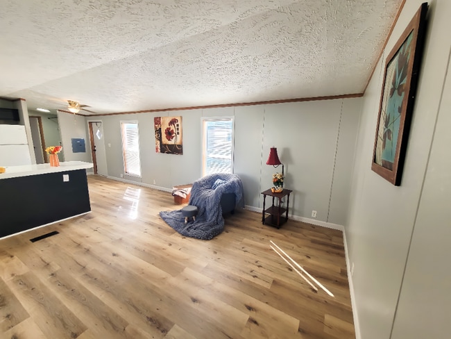 Photo - 44 Deerwood Park