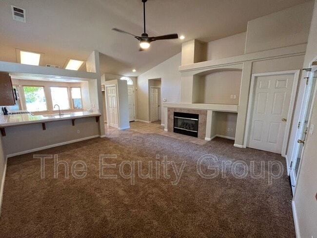 Photo - 1422 E Mesa Ct