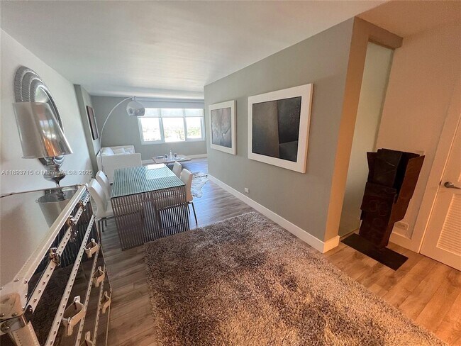 Photo - 2301 Collins Ave Unit 1232