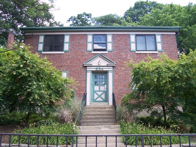 Building Photo - 234 Woolper Ave Unit 2