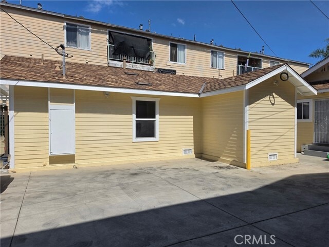 837 Redondo Ave