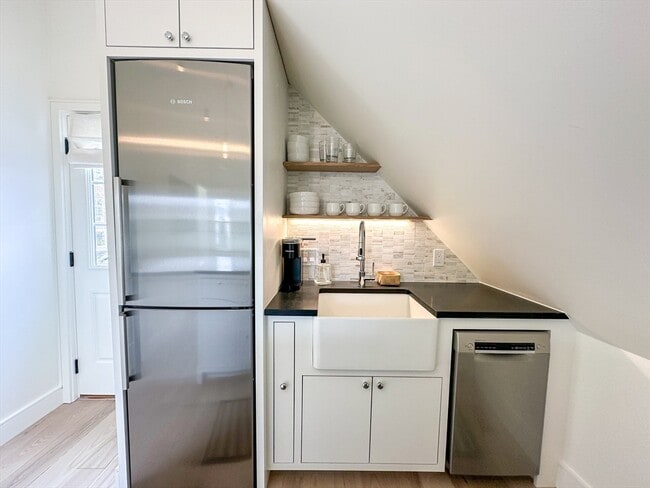 Photo - 30 Thornley St Unit 3