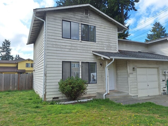 Building Photo - 10505 Holly Dr Unit B