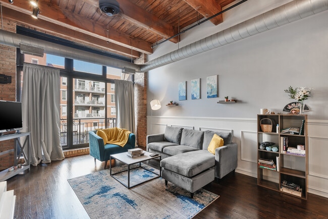 Photo - 1250 W Van Buren St Unidad #207