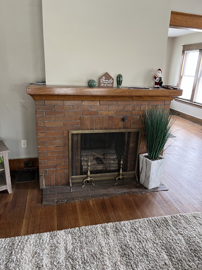 Photo - 1301 Fulton St W