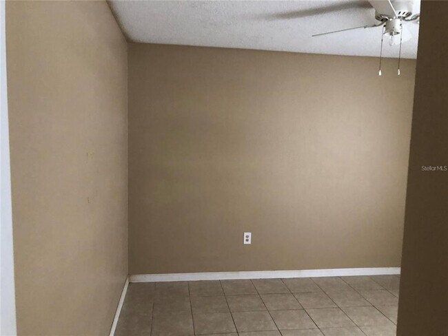 325 Baccarat Ct