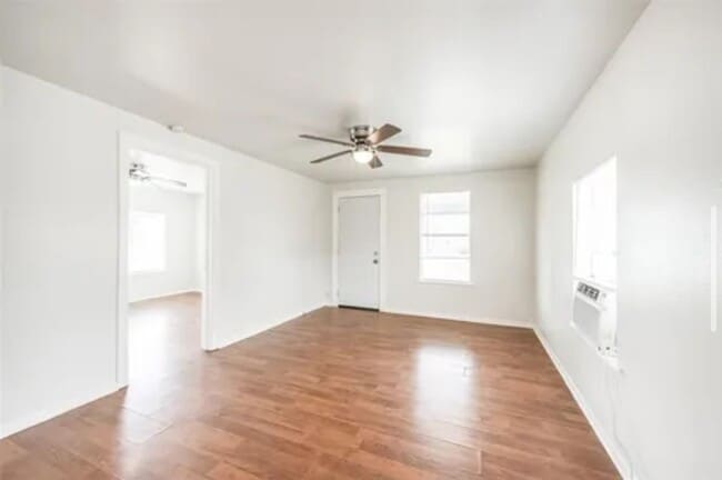 Photo - 6608 Georgianna Dr