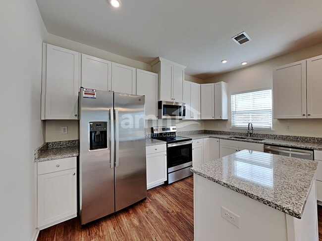 Photo - 624 Hamilton Park Dr