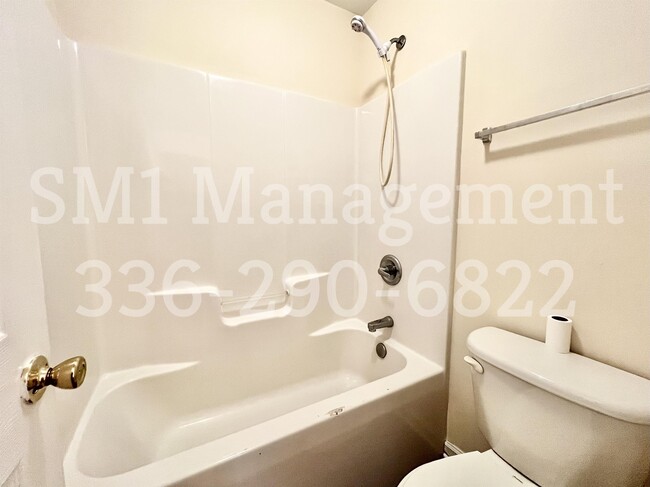 Photo - 121 Thomas St