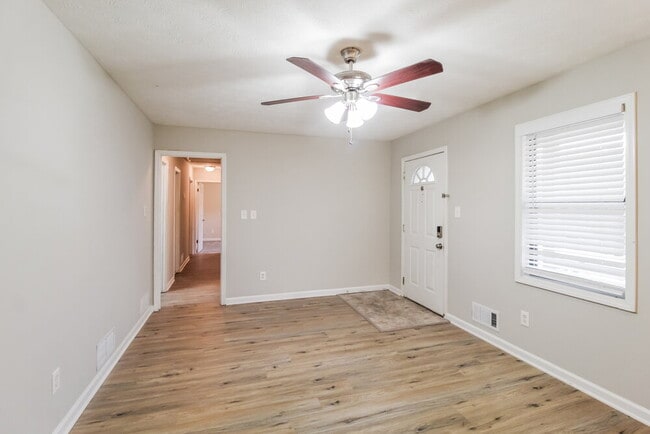 Photo - 2794 Sardis Dr